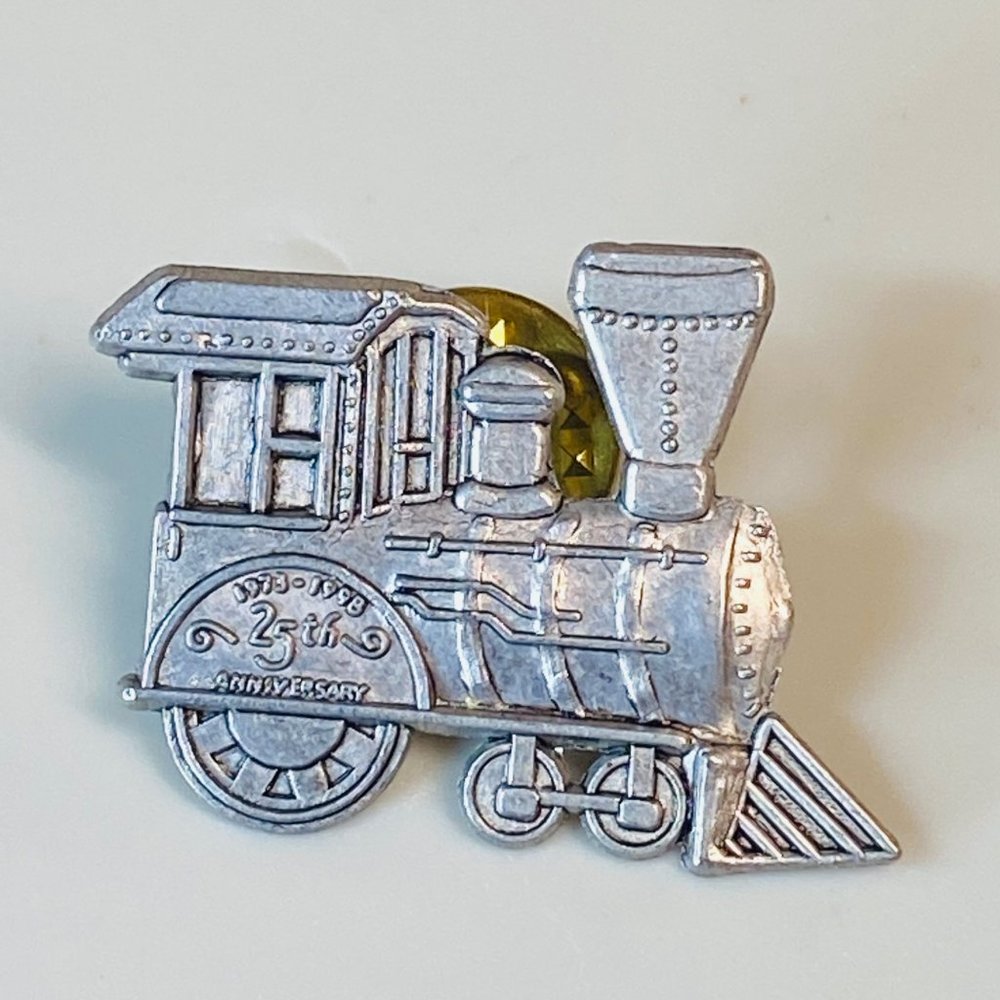 1998 HMK Train 25th Anniversary Tie Tack Pin Pewter Silver Color Steam Engine - Picture 16 of 16